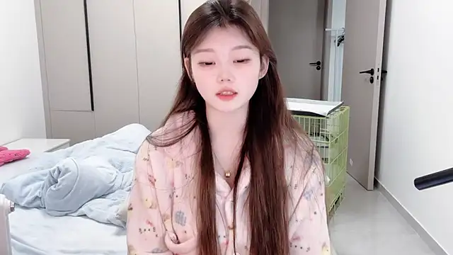 yangyang-1115 online show from 10-31-25, 05:52