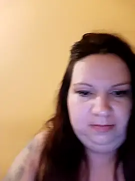 Szilvi93 online show from 04-01-26, 06:16