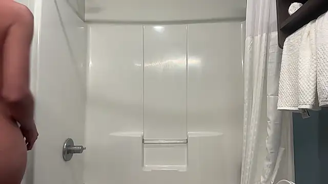 emilyrod01 online show from 12-03-24, 07:00