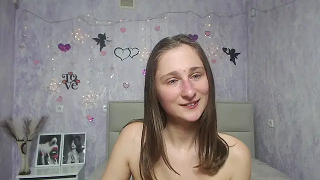 Snapshot of MichelLeee chatting on 02-13-25, 06:16 MichelLeee online show from 02-13-25, 06:16