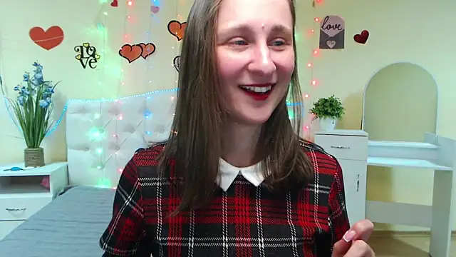 Snapshot of MichelLeee chatting on 02-28-25, 03:15 MichelLeee online show from 02-28-25, 03:15