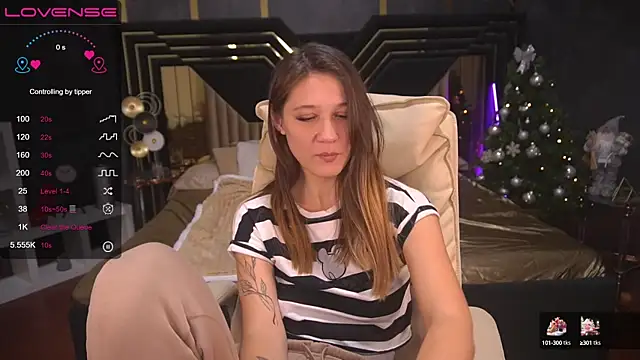 Snapshot of DreamyLinaa chatting on 01-04-25, 02:56 DreamyLinaa online show from 01-04-25, 02:56