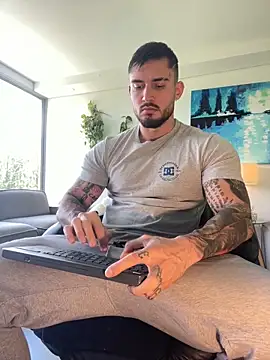 DimitriSullivan  online show from 04-03-26, 05:55