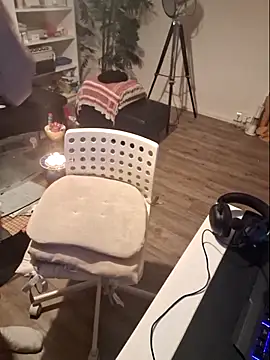 DaWoD030 online show from 12-19-24, 09:06