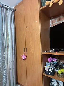 Snapshot of danielax50 chatting on 10-01-25, 08:37 danielax50 online show from 10-01-25, 08:37