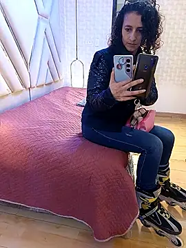 AriannaRussell  online show from 03-24-26, 12:32