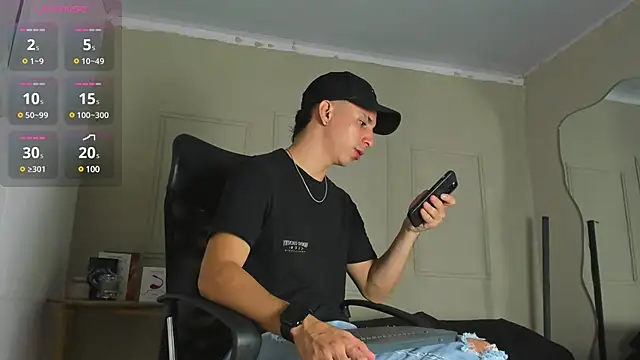 Snapshot of -Bruno-Bs chatting on 03-09-25, 01:35 -Bruno-Bs online show from 03-09-25, 01:35