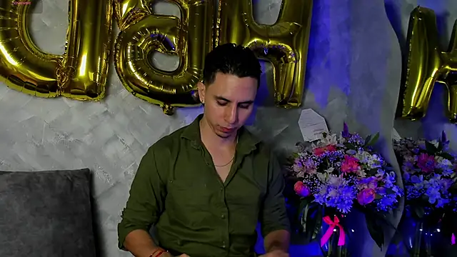 Snapshot of -Bruno-Bs chatting on 10-10-25, 11:26 -Bruno-Bs online show from 10-10-25, 11:26