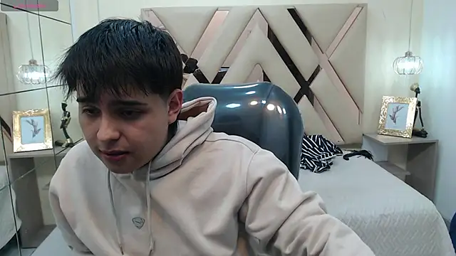 AndrewPherson online show from 02-01-25, 12:16