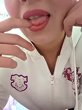 NeredaXxx online show from 01-19-26, 08:40