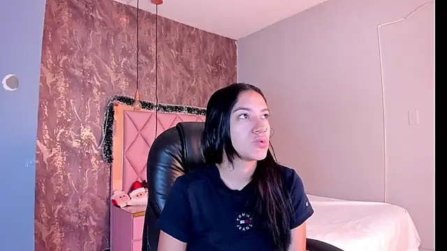 SKYLERWHIITEE online show from 12-21-24, 09:12