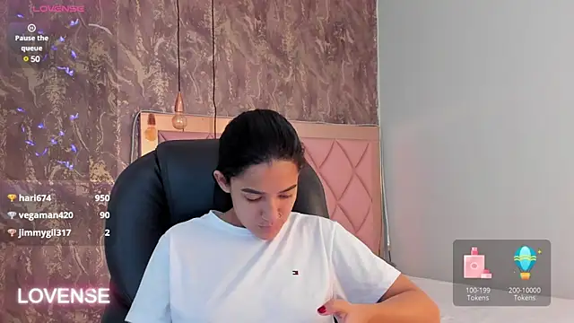 SKYLERWHIITEE online show from 03-06-25, 10:09