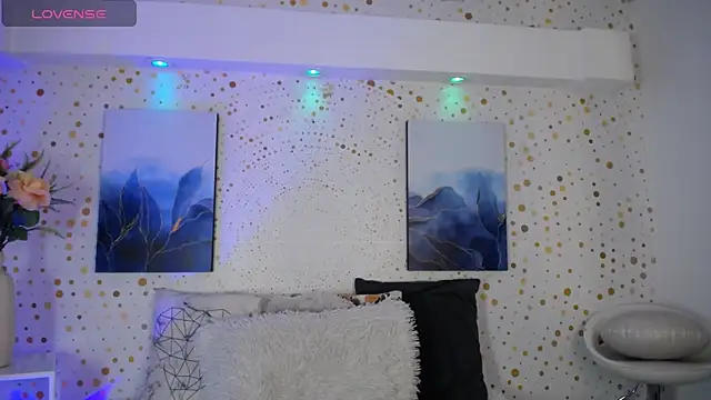 Snapshot of Aniie_Doll chatting on 02-06-26, 08:23 Aniie Doll online show from 02-06-26, 08:23