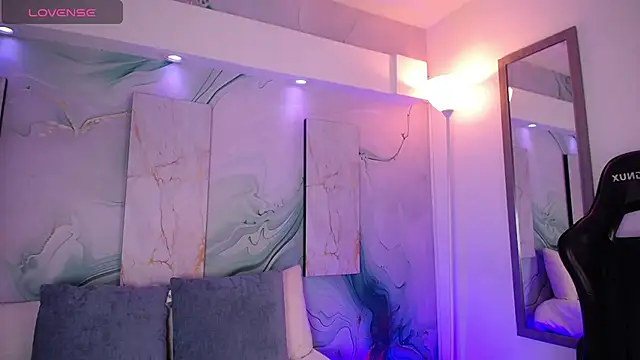 Aniie Doll online show from 04-14-26, 08:37