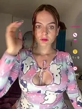 Snapshot of Valery_hilthon chatting on 07-10-26, 11:07 Valery hilthon online show from 07-10-26, 11:07