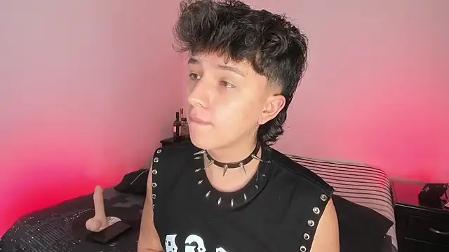 Snapshot of juandaaap chatting on 10-28-25, 02:59 juandaaap online show from 10-28-25, 02:59