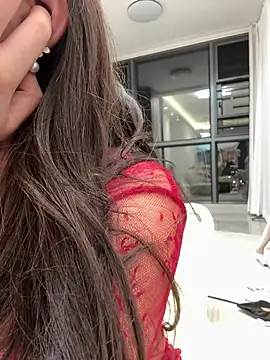 Selenaaaaa- online show from 03-09-25, 05:06