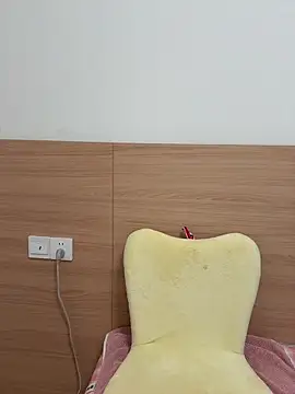 Selenaaaaa- online show from 03-15-25, 05:19