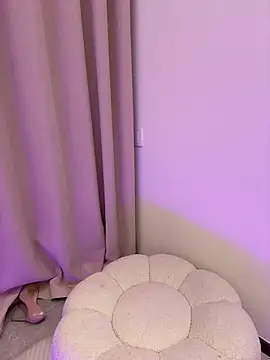 Selenaaaaa- online show from 03-17-25, 07:58