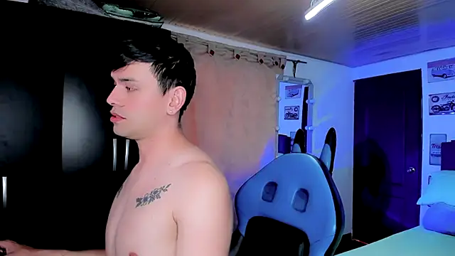 Snapshot of joe_jhon chatting on 12-05-24, 02:44 joe jhon online show from 12-05-24, 02:44