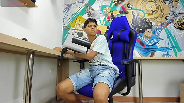 Snapshot of Jeffry_wolvess chatting on 01-05-25, 12:10 Jeffry wolvess online show from 01-05-25, 12:10