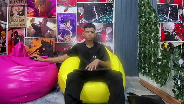 Snapshot of Jeffry_wolvess chatting on 02-25-25, 01:39 Jeffry wolvess online show from 02-25-25, 01:39