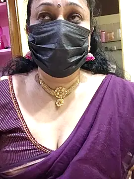 Snapshot of rekha_naier chatting on 03-02-25, 12:54 rekha naier online show from 03-02-25, 12:54