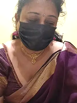 Snapshot of rekha_naier chatting on 03-03-25, 04:14 rekha naier online show from 03-03-25, 04:14