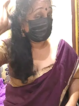 Snapshot of rekha_naier chatting on 03-05-25, 06:45 rekha naier online show from 03-05-25, 06:45