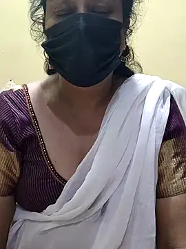 Snapshot of rekha_naier chatting on 03-06-25, 01:16 rekha naier online show from 03-06-25, 01:16