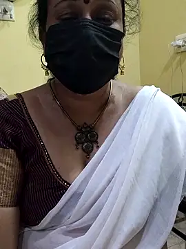 Snapshot of rekha_naier chatting on 03-06-25, 10:30 rekha naier online show from 03-06-25, 10:30