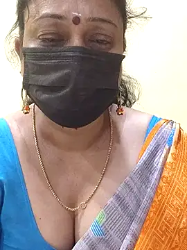 Snapshot of rekha_naier chatting on 03-09-25, 05:44 rekha naier online show from 03-09-25, 05:44