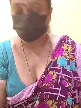 Snapshot of rekha_naier chatting on 03-10-25, 06:56 rekha naier online show from 03-10-25, 06:56