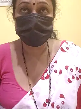 Snapshot of rekha_naier chatting on 03-13-25, 11:30 rekha naier online show from 03-13-25, 11:30