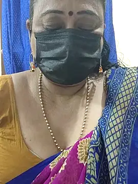 Snapshot of rekha_naier chatting on 09-17-25, 04:30 rekha naier online show from 09-17-25, 04:30