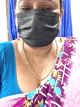 Snapshot of rekha_naier chatting on 09-26-25, 04:22 rekha naier online show from 09-26-25, 04:22