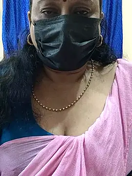 Snapshot of rekha_naier chatting on 10-10-25, 02:38 rekha naier online show from 10-10-25, 02:38