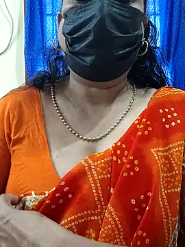 Snapshot of rekha_naier chatting on 10-11-25, 03:06 rekha naier online show from 10-11-25, 03:06