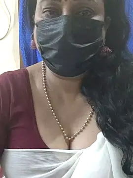 Snapshot of rekha_naier chatting on 10-14-25, 07:47 rekha naier online show from 10-14-25, 07:47