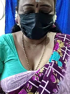 Snapshot of rekha_naier chatting on 11-09-25, 02:48 rekha naier online show from 11-09-25, 02:48