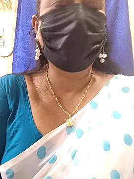 Snapshot of rekha_naier chatting on 06-22-26, 03:09 rekha naier online show from 06-22-26, 03:09