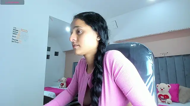 Snapshot of Giselle_Roldan chatting on 11-06-25, 04:13 Giselle Roldan online show from 11-06-25, 04:13