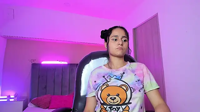 Giselle Roldan online show from 03-29-26, 03:39