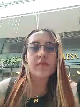 Snapshot of SarahXRusso chatting on 12-13-24, 08:37 SarahXRusso online show from 12-13-24, 08:37