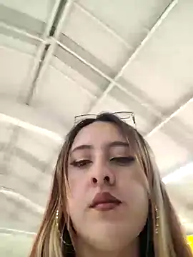 Snapshot of SarahXRusso chatting on 12-22-24, 12:28 SarahXRusso online show from 12-22-24, 12:28