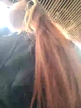 Snapshot of SarahXRusso chatting on 01-08-25, 09:44 SarahXRusso online show from 01-08-25, 09:44