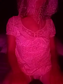 DarkElfSorceress online show from 10-22-25, 03:56