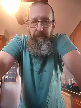 Snapshot of Huskers2020 chatting on 12-12-24, 03:27 Huskers2020 online show from 12-12-24, 03:27