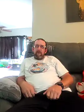 Huskers2020 online show from 06-05-26, 03:07