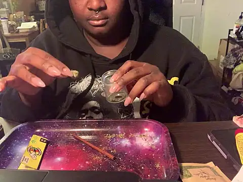 Snapshot of BigKittyRaven chatting on 12-12-24, 02:15 BigKittyRaven online show from 12-12-24, 02:15